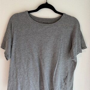 Madewell Classic Gray Tee – Soft Everyday Staple | Size L